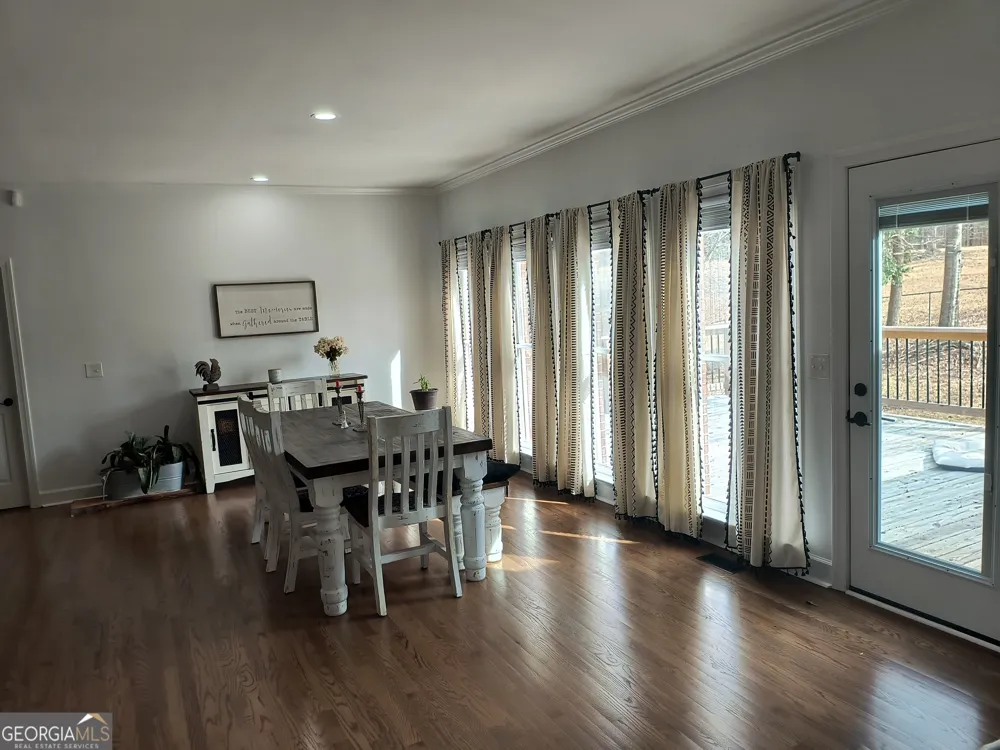 252 Moore ST Whitesburg, GA 30185