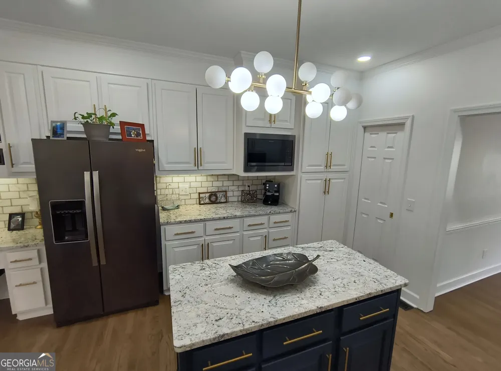 252 Moore ST Whitesburg, GA 30185