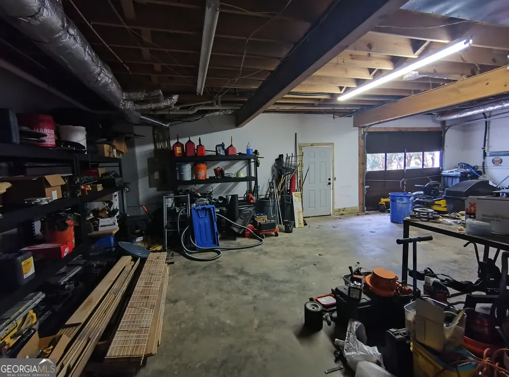 252 Moore ST Whitesburg, GA 30185