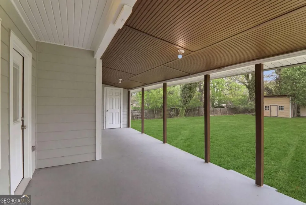 6538 N Sweetwater RD Lithia Springs, GA 30122