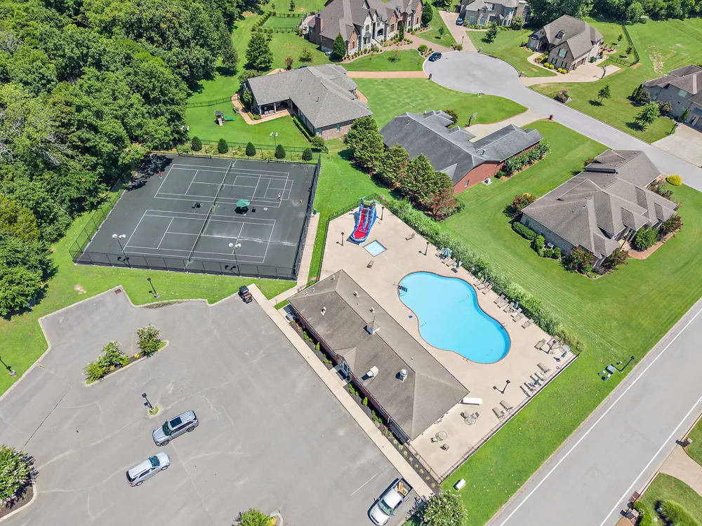 602 Five Oaks Blvd Lebanon, TN 37087