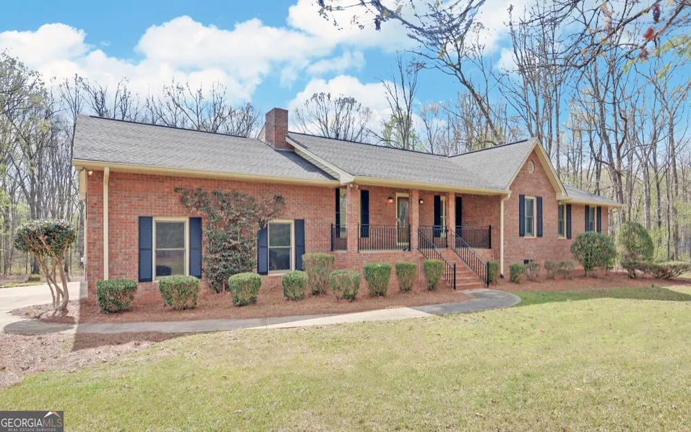 197 Woodland WAY Dewy Rose, GA 30634