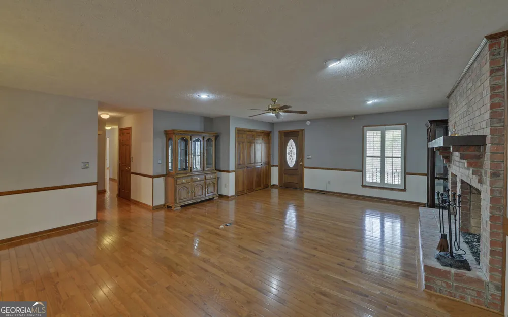 197 Woodland WAY Dewy Rose, GA 30634