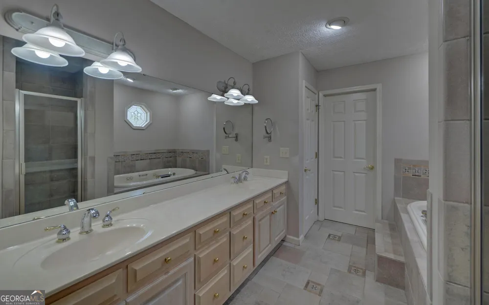197 Woodland WAY Dewy Rose, GA 30634