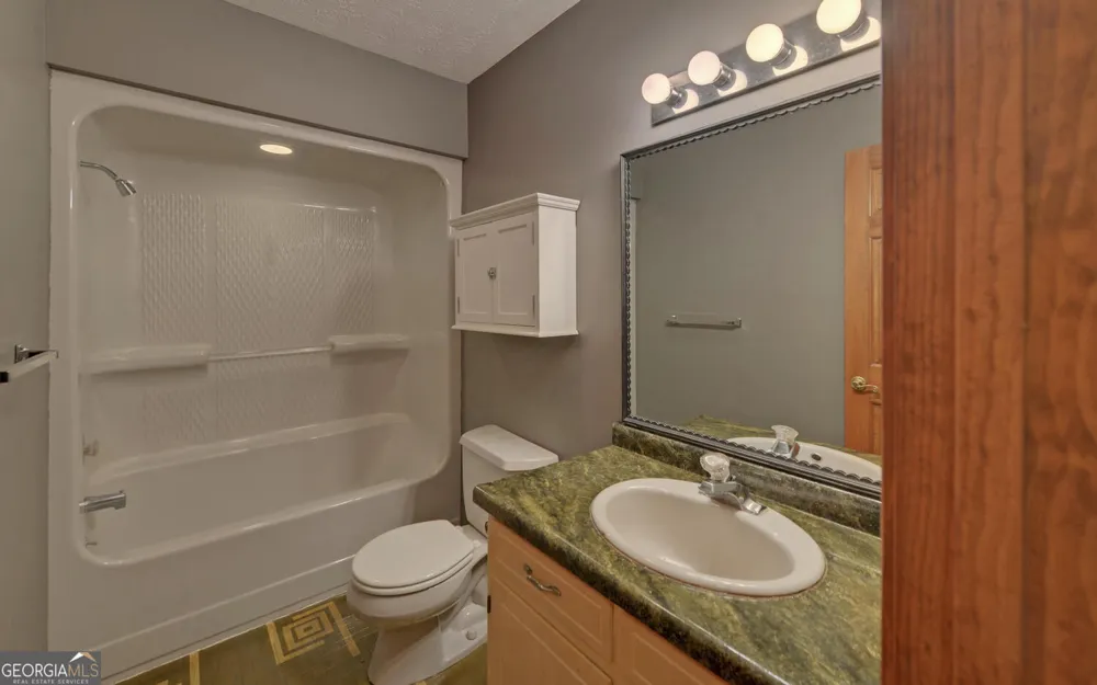 197 Woodland WAY Dewy Rose, GA 30634