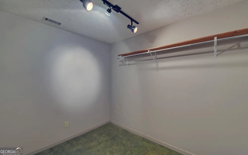 197 Woodland WAY Dewy Rose, GA 30634