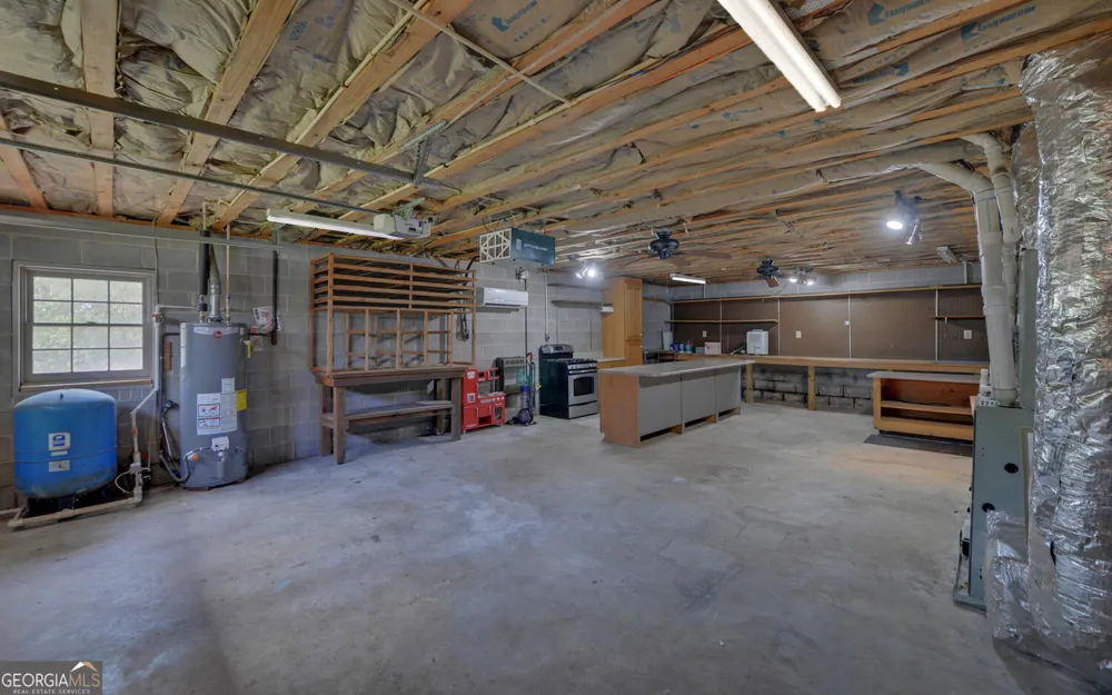197 Woodland WAY Dewy Rose, GA 30634