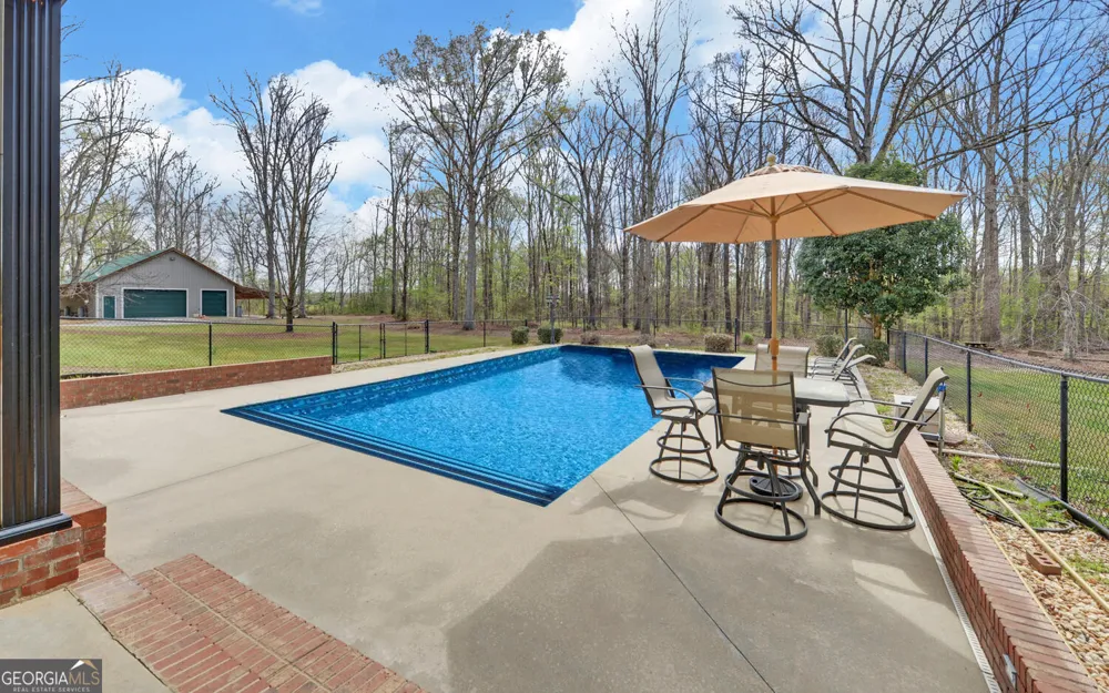 197 Woodland WAY Dewy Rose, GA 30634