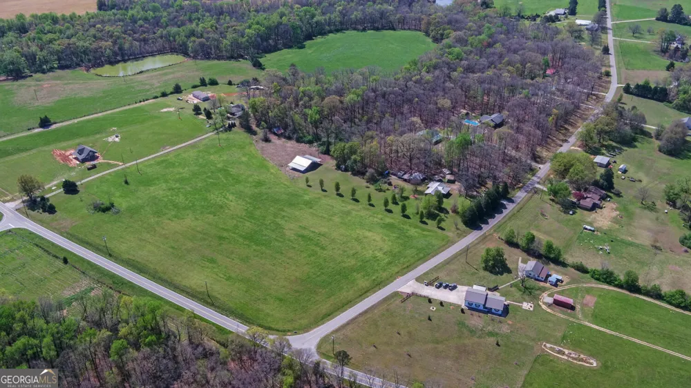 197 Woodland WAY Dewy Rose, GA 30634