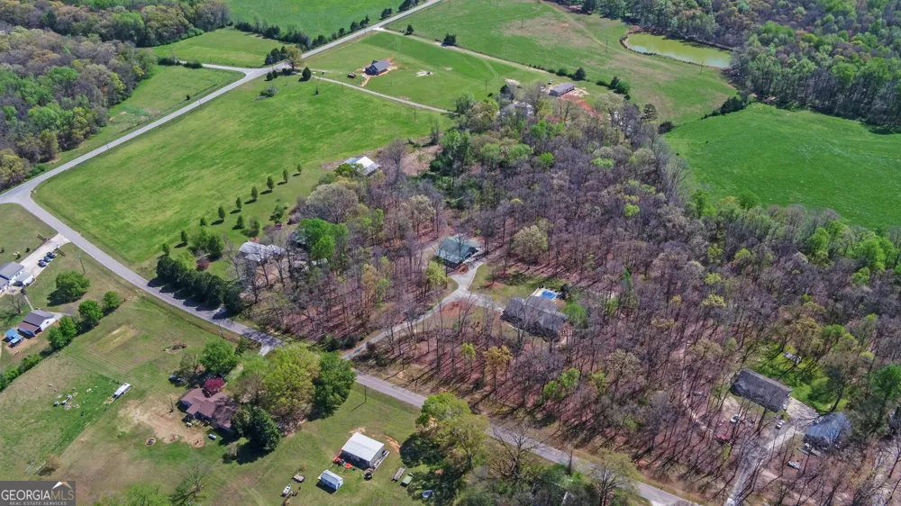 197 Woodland WAY Dewy Rose, GA 30634