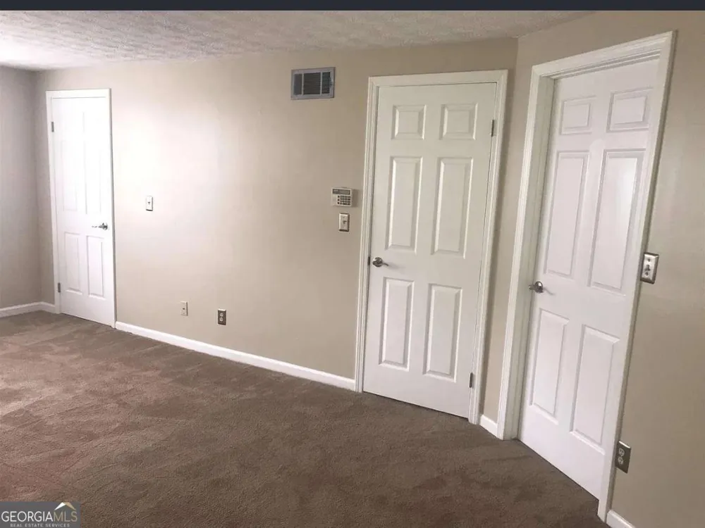 4241 Parkview CT Stone Mountain, GA 30083
