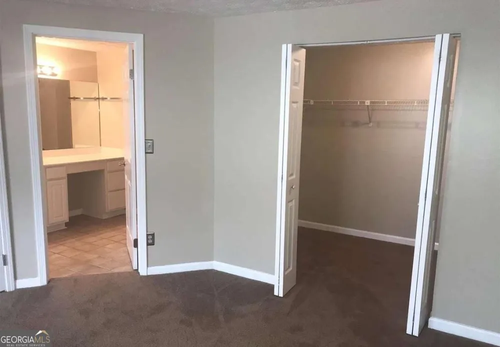 4241 Parkview CT Stone Mountain, GA 30083