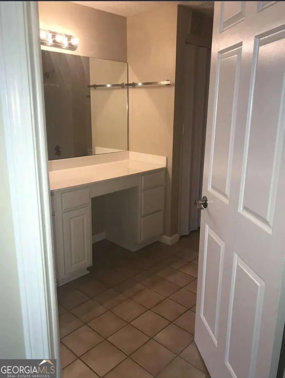 4241 Parkview CT Stone Mountain, GA 30083
