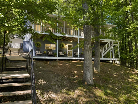 537 Algonquin Rd