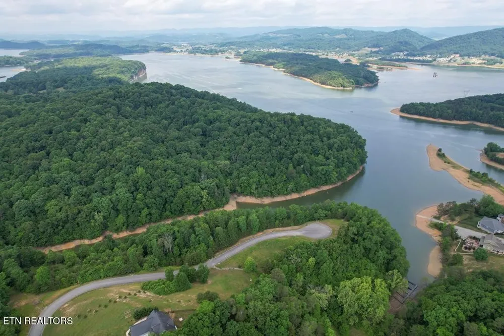 6213 Outlook Tr Russellville, TN 37860