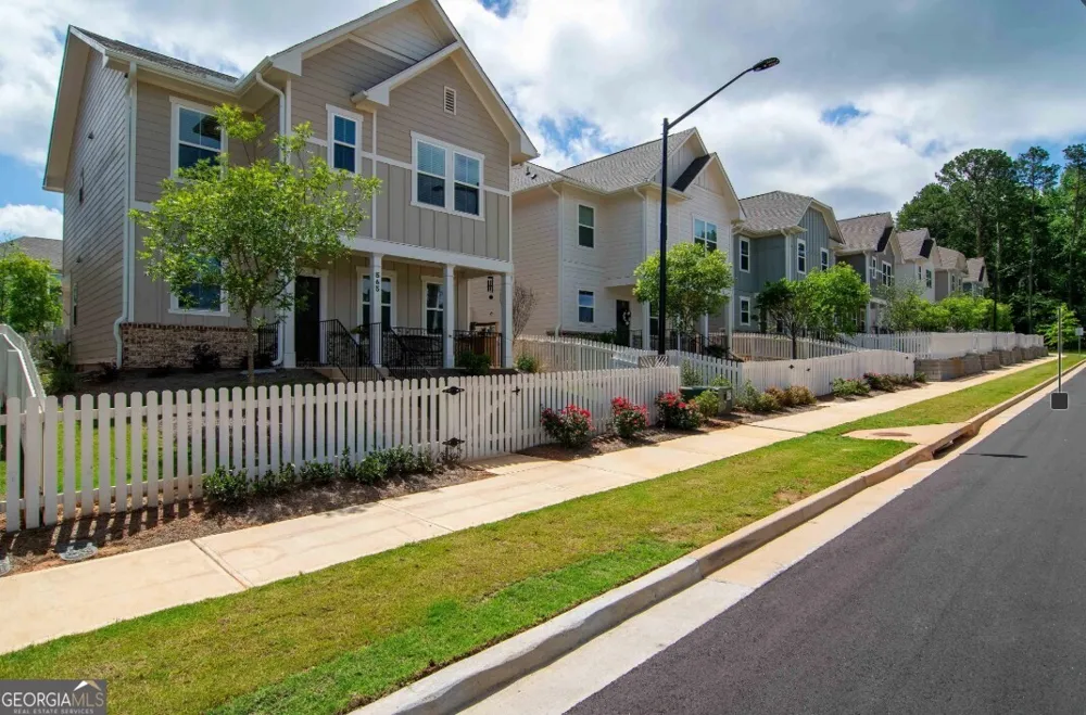 1151 Hunter TRL Acworth, GA 30102