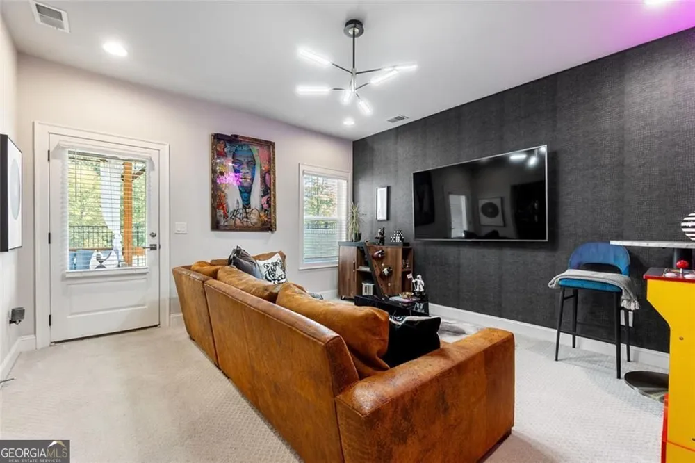 1002 Towneship WAY Roswell, GA 30075
