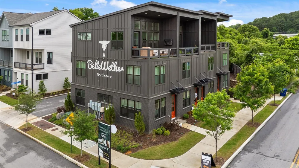 724 Belletrace Circle #137 Chattanooga, TN 37405