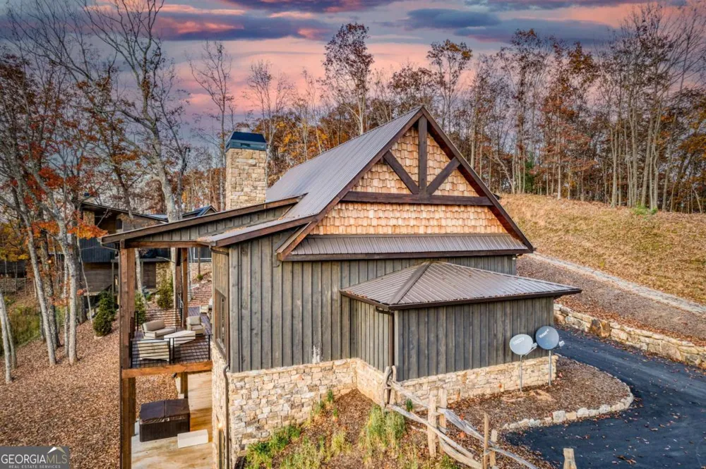 18 Wawayanda DR Mineral Bluff, GA 30559