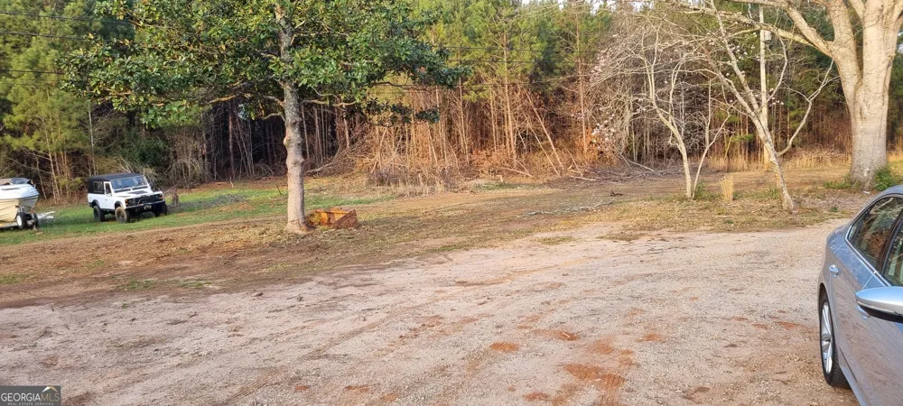 1054 Roscoe RD Newnan, GA 30263