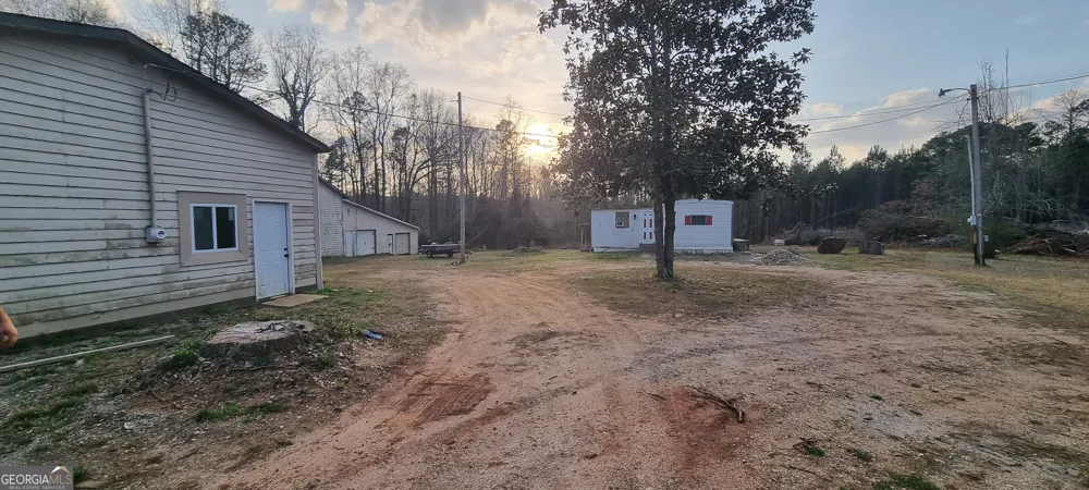 1054 Roscoe RD Newnan, GA 30263