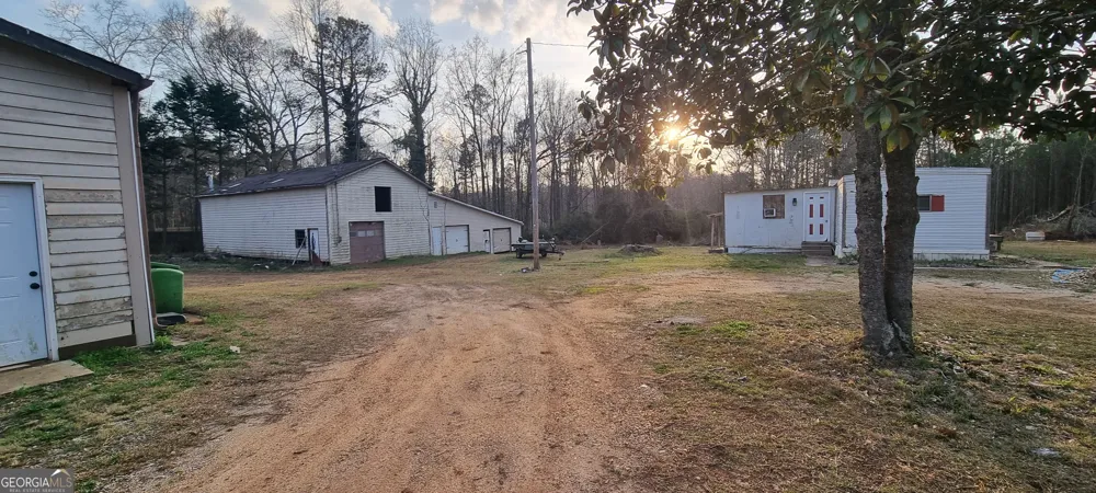 1054 Roscoe RD Newnan, GA 30263
