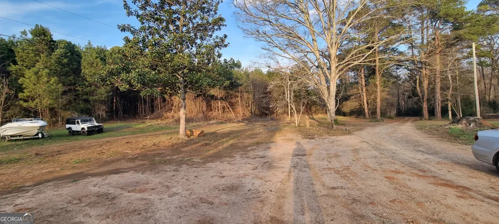 1054 Roscoe RD Newnan, GA 30263