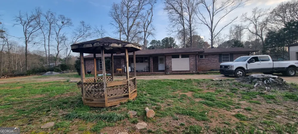 1054 Roscoe RD Newnan, GA 30263