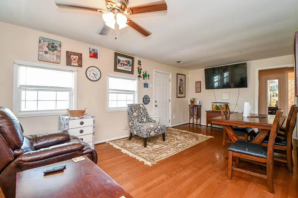 2206 Hartwick Road Houston, TX 77093