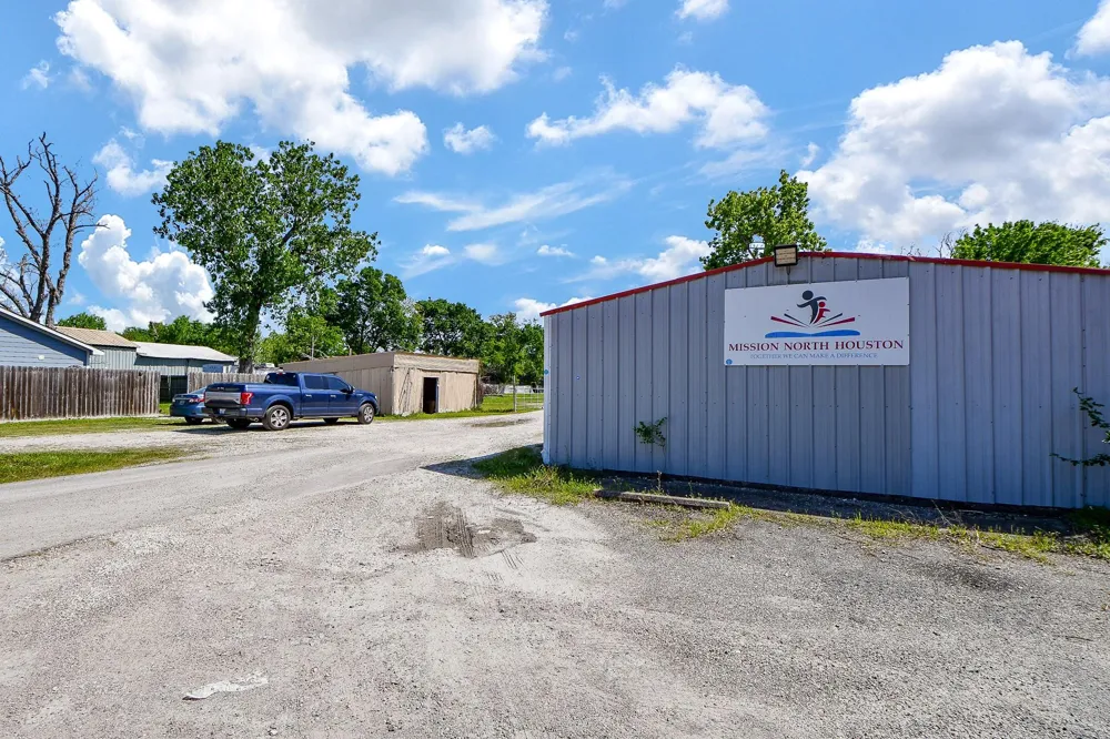 2206 Hartwick Road Houston, TX 77093