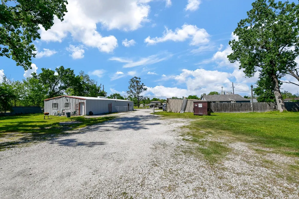 2206 Hartwick Road Houston, TX 77093