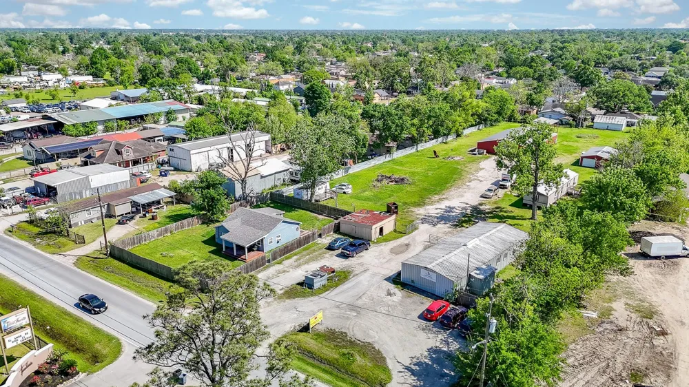 2206 Hartwick Road Houston, TX 77093