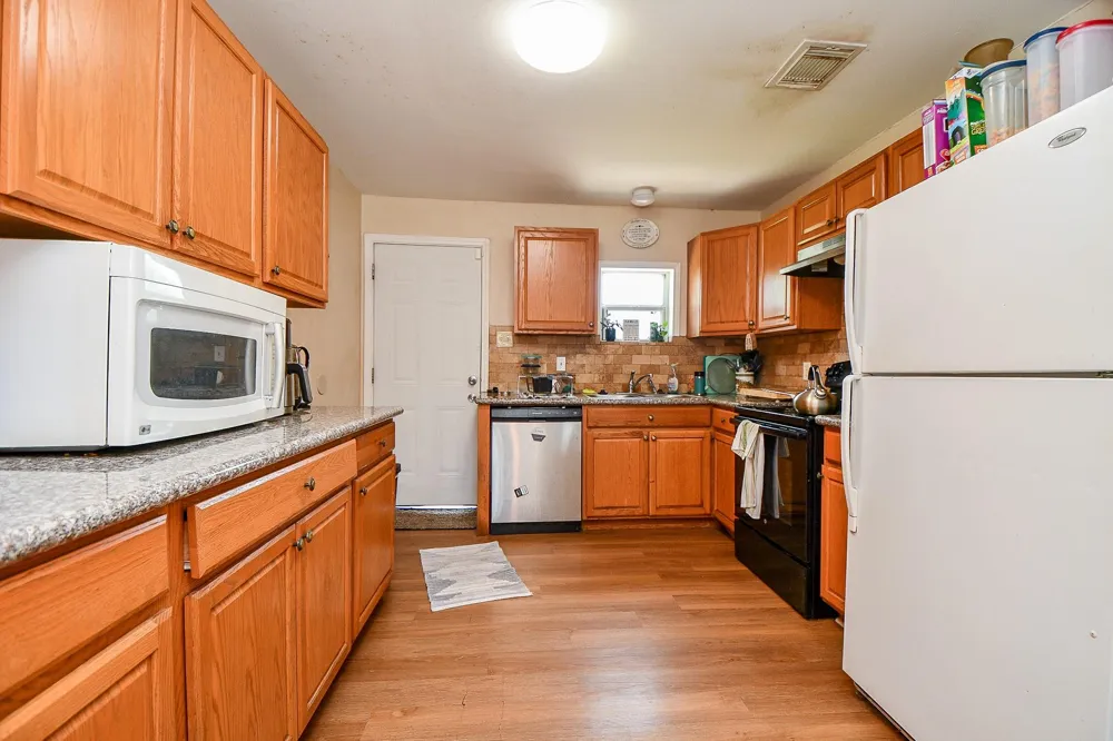 2206 Hartwick Road Houston, TX 77093