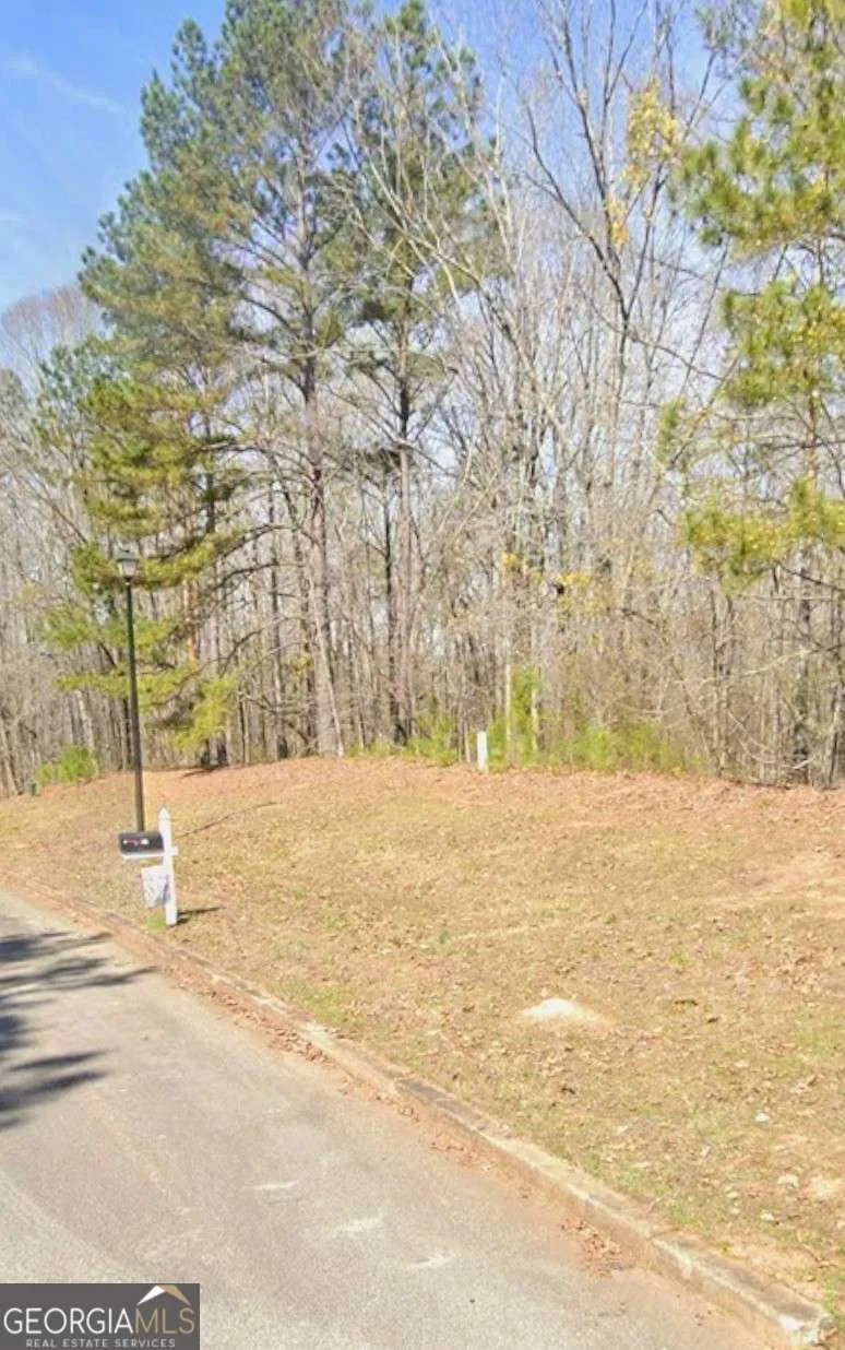 205 Long Cove DR LaGrange, GA 30240