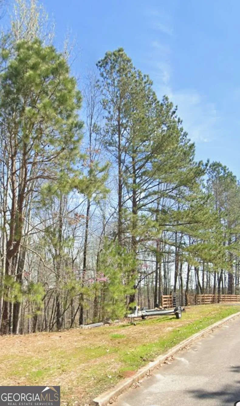 205 Long Cove DR LaGrange, GA 30240