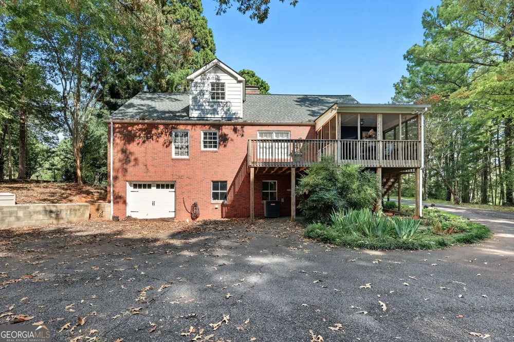 329 Morrison Moore PKWY E Dahlonega, GA 30533