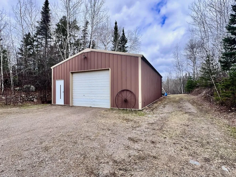 10261 Wien Road Cook, MN 55723