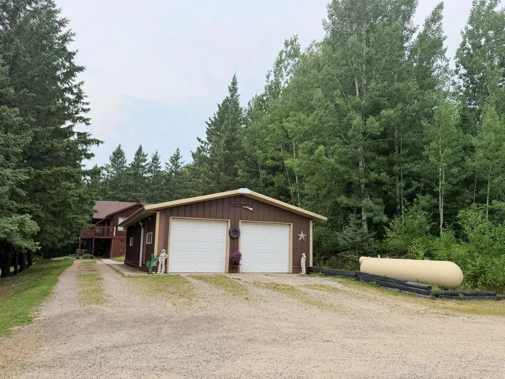10261 Wien Road Cook, MN 55723
