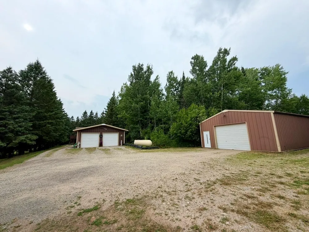 10261 Wien Road Cook, MN 55723