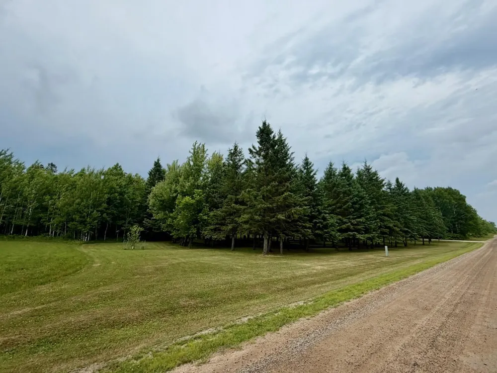 10261 Wien Road Cook, MN 55723