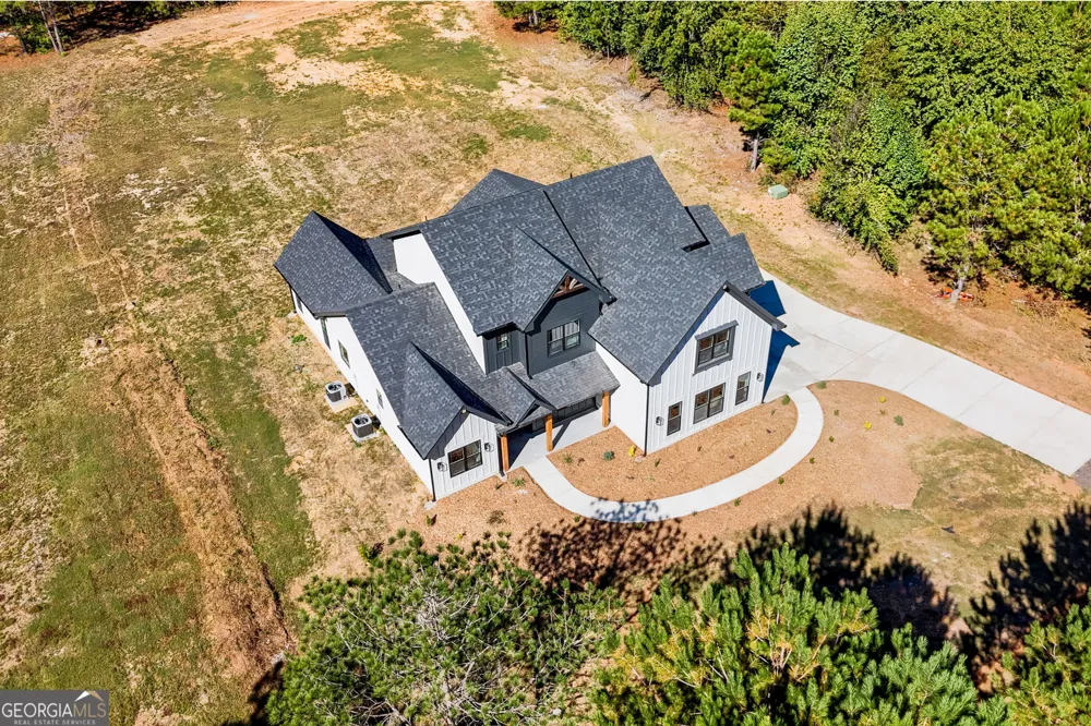 259 Massengale RD Brooks, GA 30205