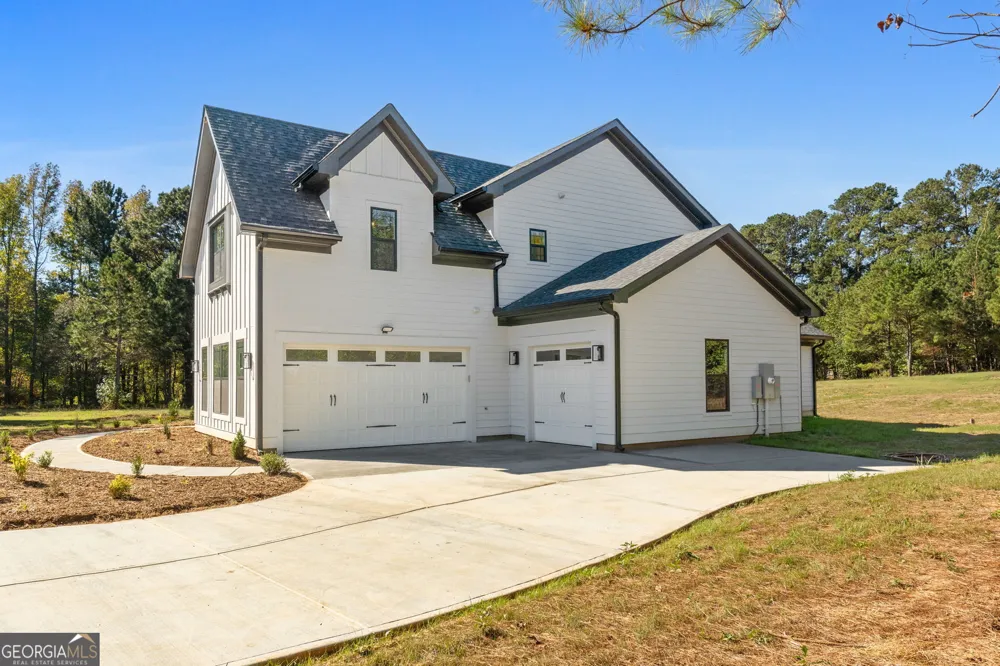 259 Massengale RD Brooks, GA 30205