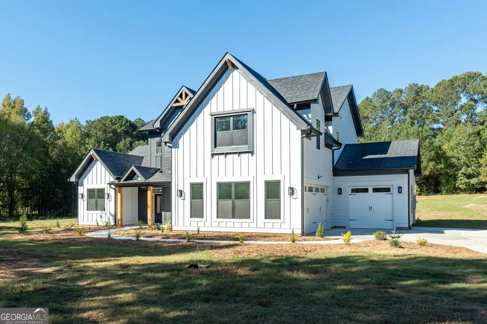 259 Massengale RD Brooks, GA 30205