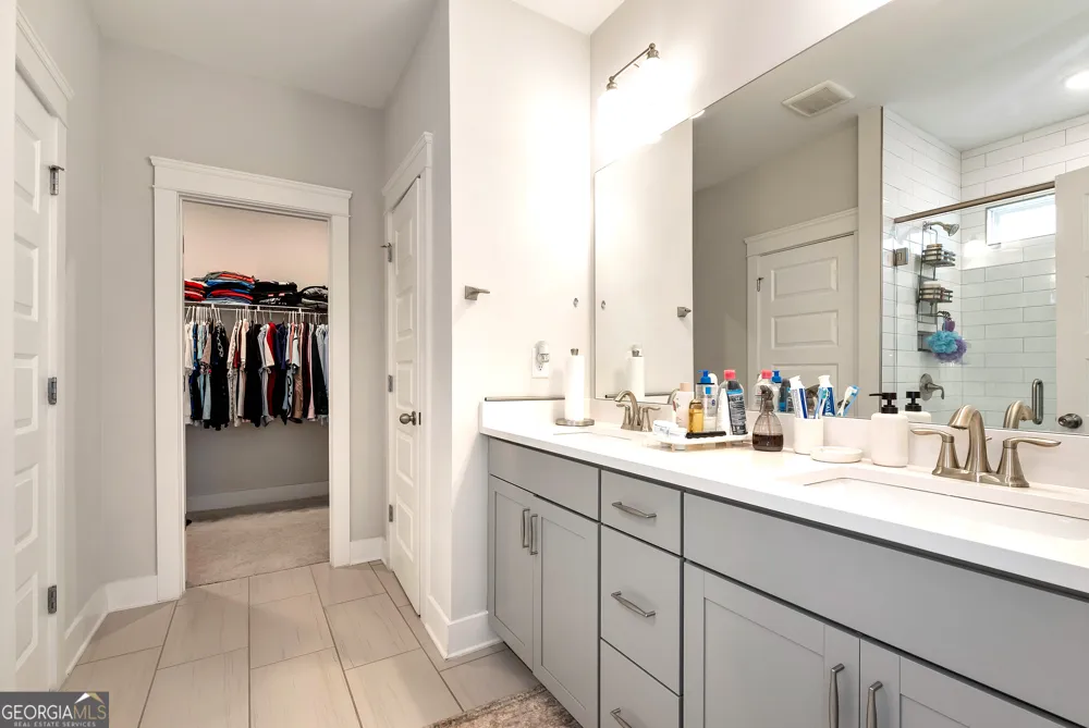 6968 Manchester DR Flowery Branch, GA 30542