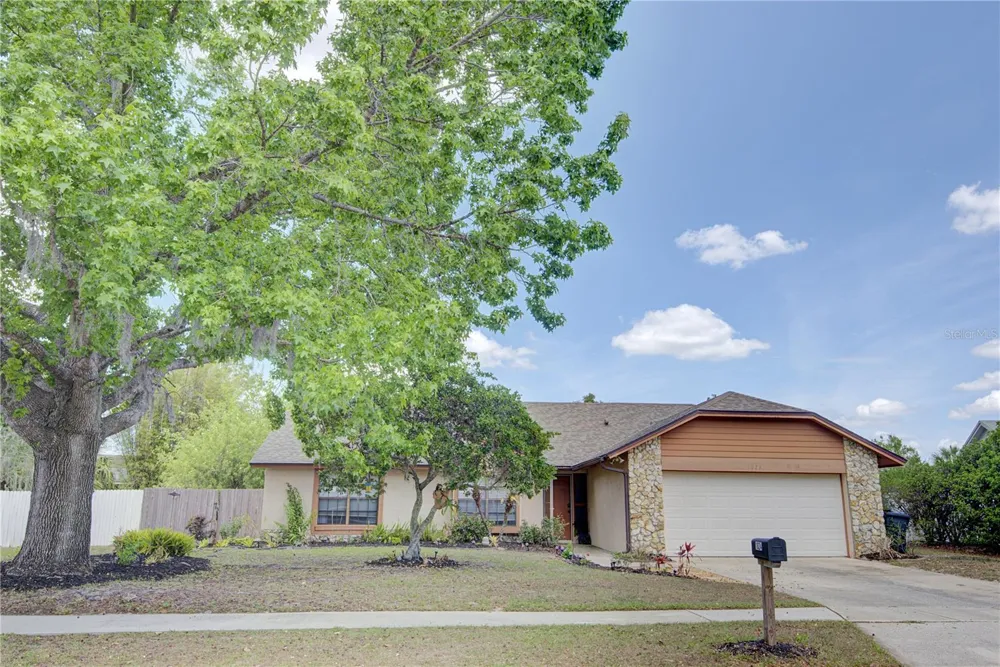 1024 DINERO DRIVE Winter Springs, FL 32708