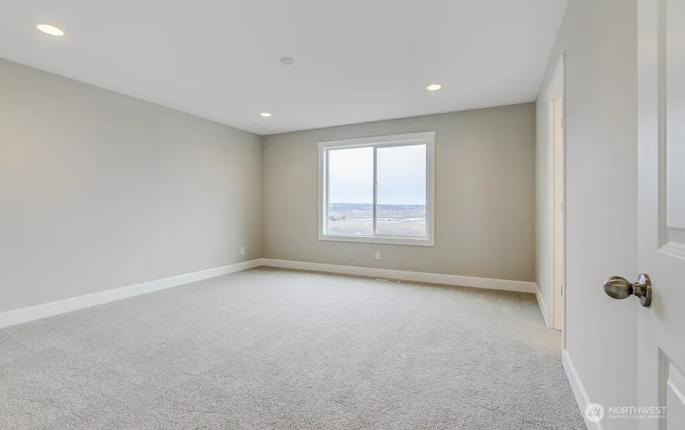 10625 Treasure Drive NW #123 Silverdale, WA 98383