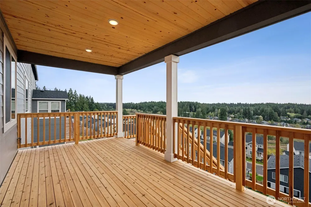 10625 Treasure Drive NW #123 Silverdale, WA 98383