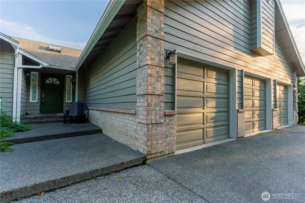32021 SE 291 STREET Ravensdale, WA 98051
