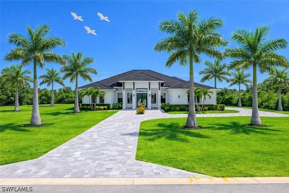 Winterview Drive Naples, FL 34109