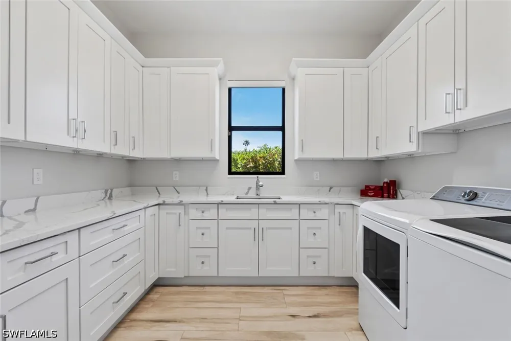 Winterview Drive Naples, FL 34109